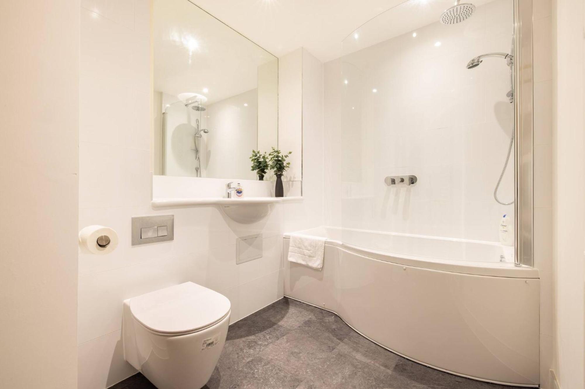 Wild Roses Serviced - Angel Apartamento